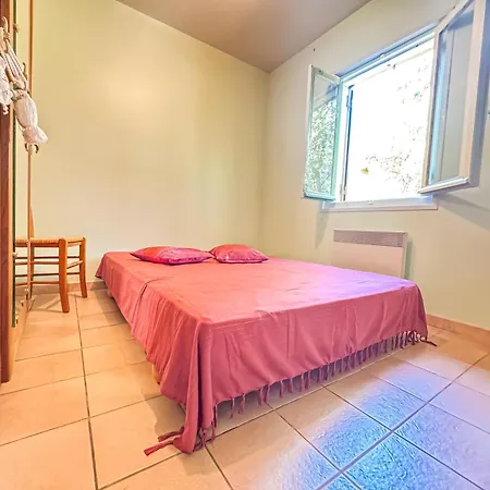 Maison En Foret, Calme, Proche Village Et Piste Cyclable - Meuble 3 Etoiles *