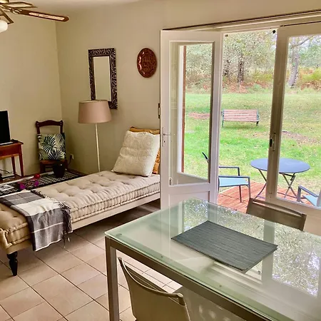 Maison En Foret, Calme, Proche Village Et Piste Cyclable - Meuble 3 Etoiles Uza